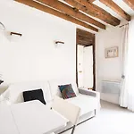 Guestready -- Rustic And Cosy Apartment In The 10Th