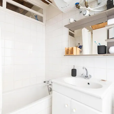 Apartment Guestready -- Rustic And Cosy In The 10th