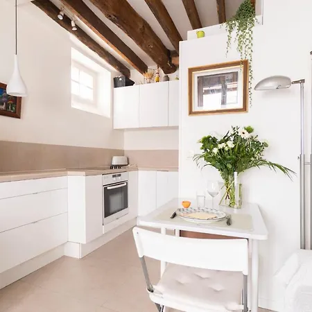 Guestready -- Rustic And Cosy In The 10th Paris
